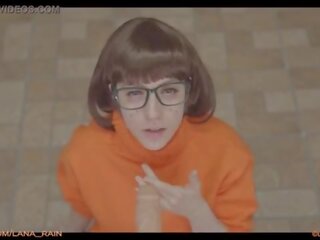 Velma verleidt u in neuken haar