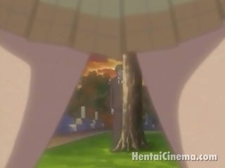 Elegáns anime minx -ban szemüveg dildoing neki apró punci underneath a szoknya -ban a park