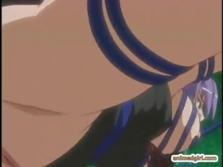 Nahuli anime makakakuha ng squeezed kanya bigtits at puwit binubutasan sa pamamagitan ng te