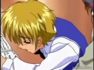 Styggt hentai animen schoolguy fucks hans seatmate