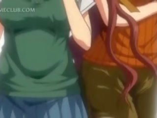 Adolescent 3d hentaï mme combats sur une grand quéquette