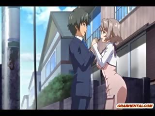 Prsnaté anime vysokoškolská študentka tittyfucking a prehĺtaní semeno
