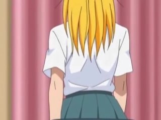 Didelis meloned anime blondinė dulkinimasis