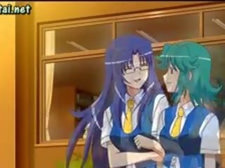 Anime lesbians gëzojnë dyshe dildos